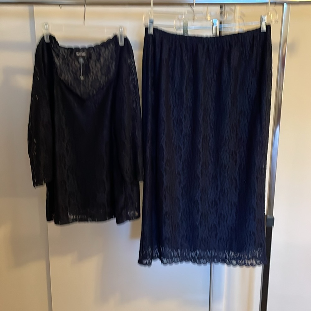 Avenue- Blue 2-Piece Dress. Size 18/20 top and skirt dress with 3/4 sleeves.EUC.